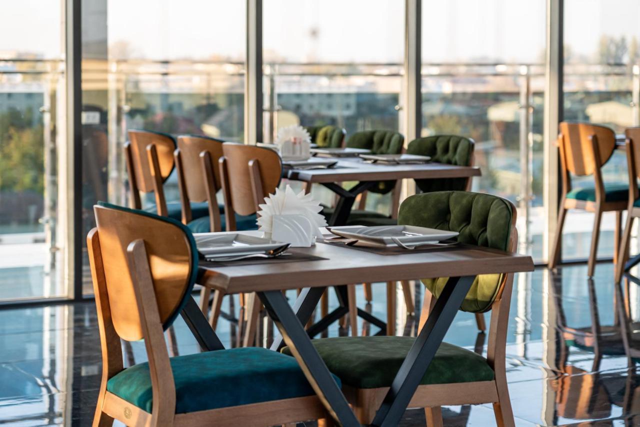 Rayyan Hotel & Spa Ташкент Екстериор снимка